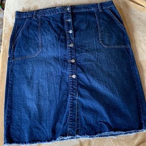 Womens Est. 1948 denim skirt size 20W knee length